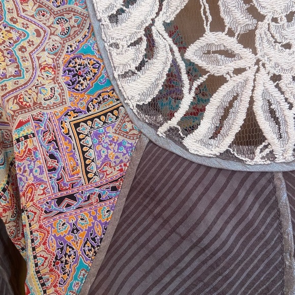 ‘Tiny’ Brand Silk Kimono Blouse - Picture 2 of 5